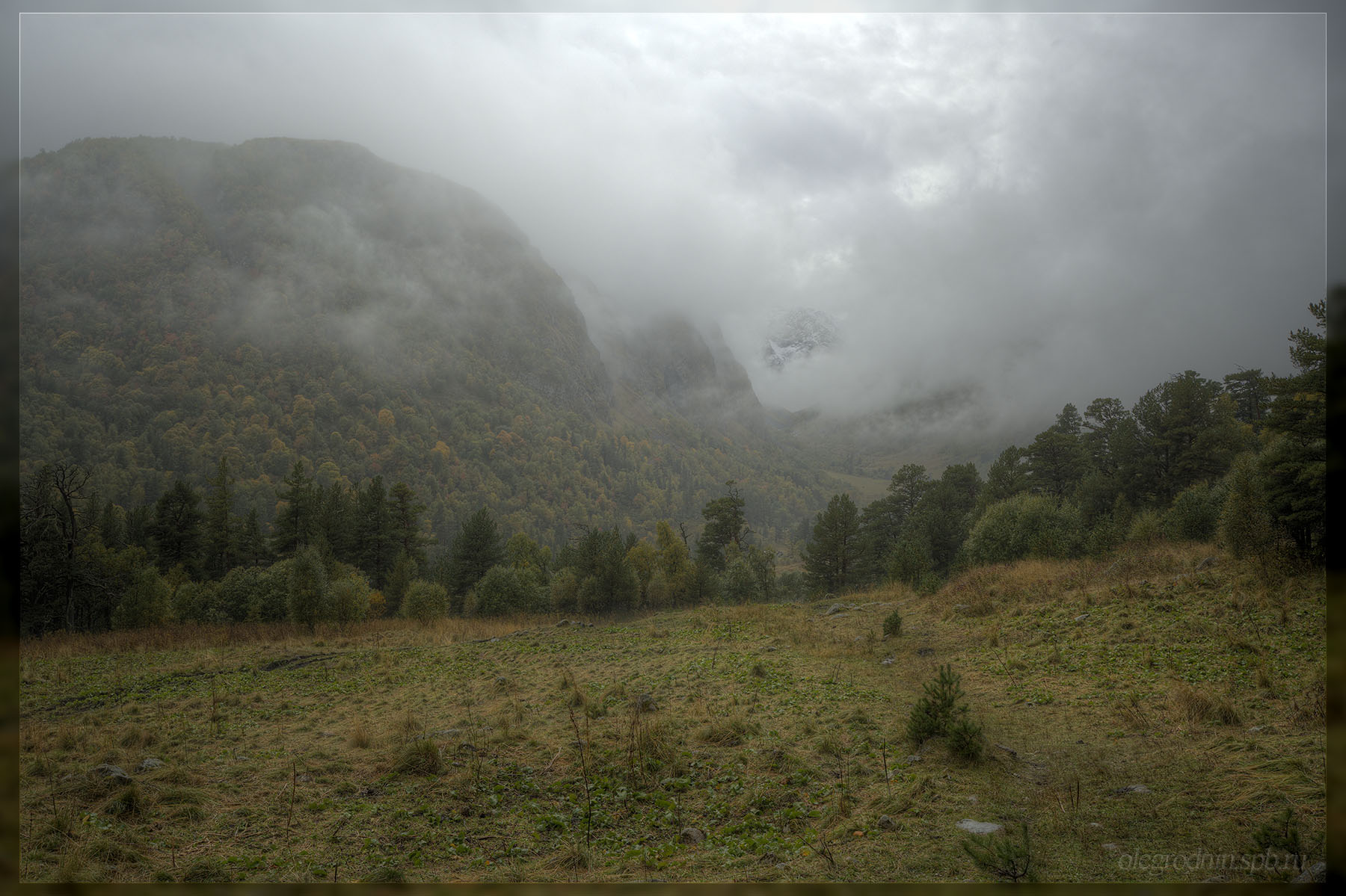 под хребтом Чилик